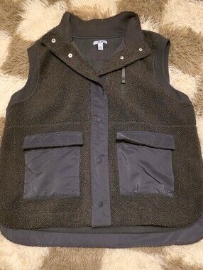 FLX Dark Green Sherpa Utility Vest